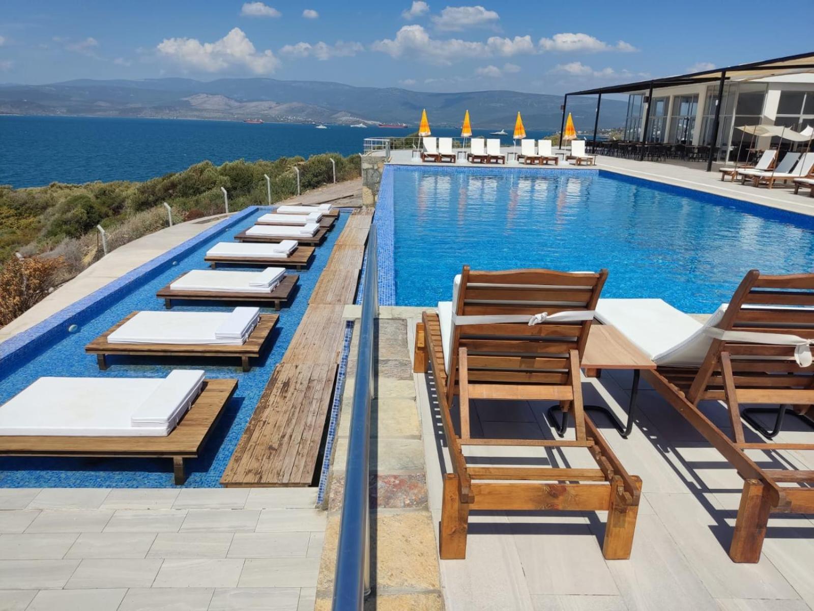 Ni Marin Hotel Milas Esterno foto